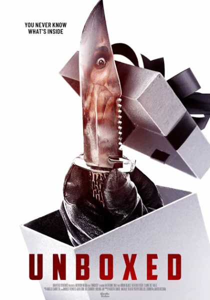 фильм Распаковка (2022) смотреть